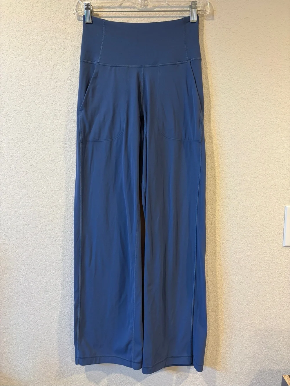 Lululemon Women’s Blue Align High-Rise Wide-Leg 31” Pant - 4